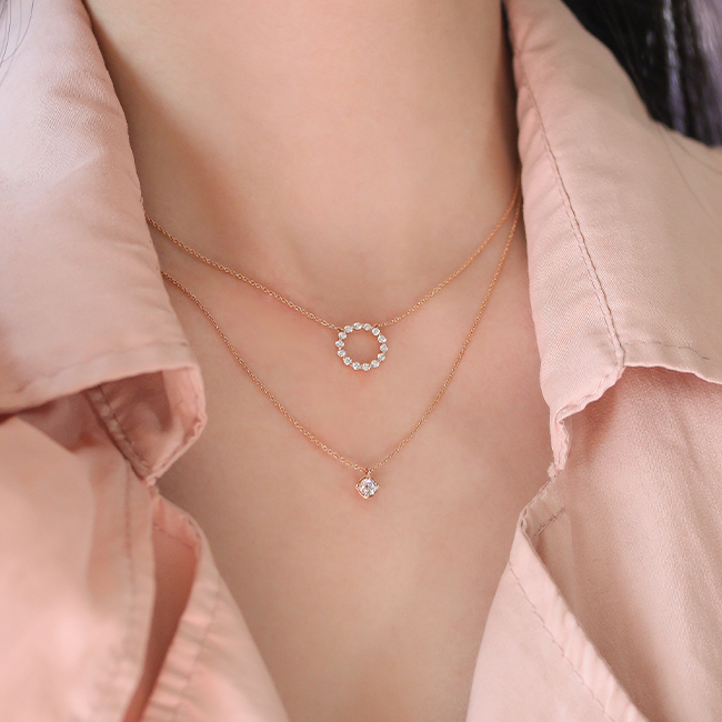 Halo diamond necklace